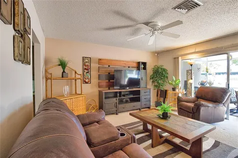 689 Michigan Avenue Englewood FL 34223