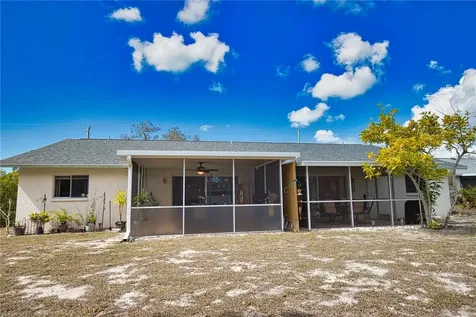 689 Michigan Avenue Englewood FL 34223