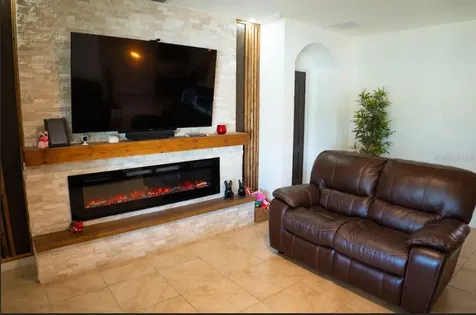 1315 Fox Squirrel Drive Davenport FL 33897
