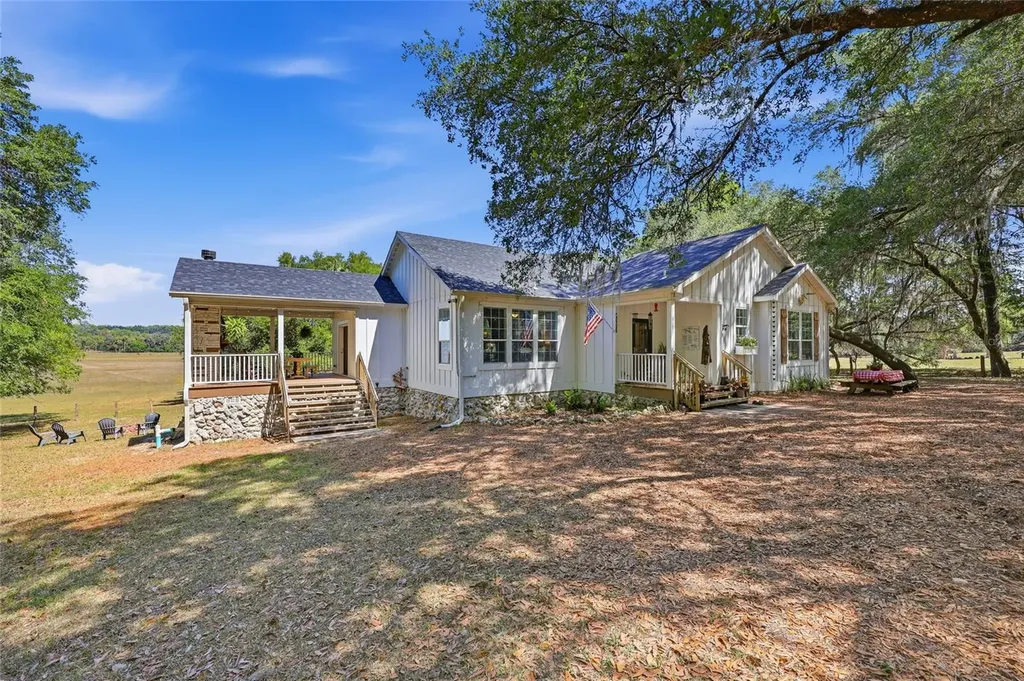 22130 NW 75th Avenue Road Micanopy FL 32667