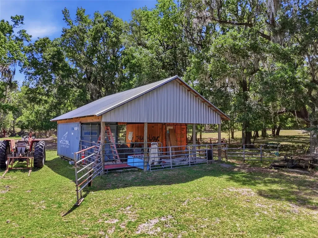 22130 NW 75th Avenue Road Micanopy FL 32667
