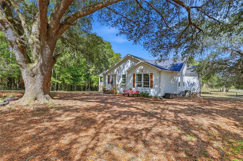 22130 NW 75th Avenue Road Micanopy FL 32667