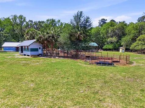 22130 NW 75th Avenue Road Micanopy FL 32667