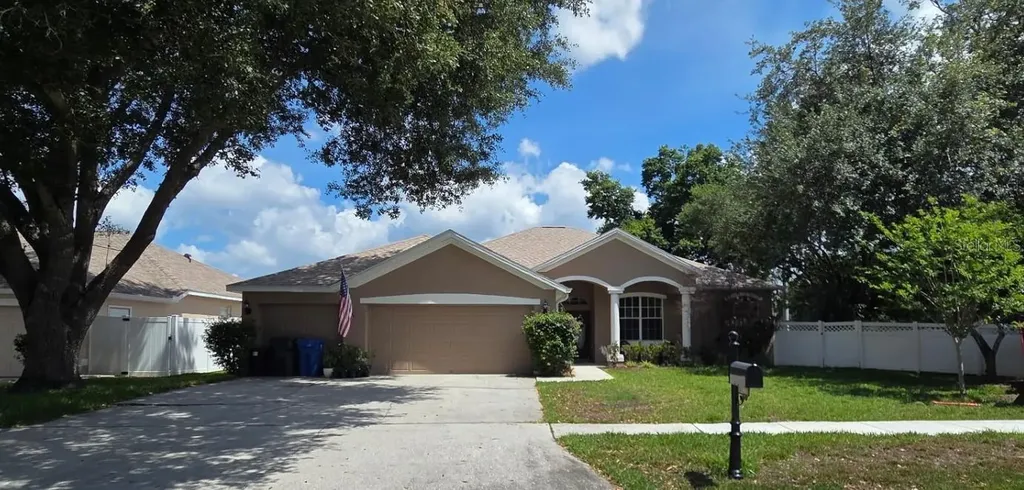 2866 Duncan Tree Circle Valrico FL 33594