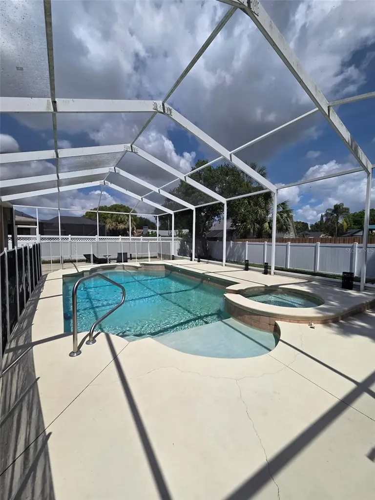 2866 Duncan Tree Circle Valrico FL 33594