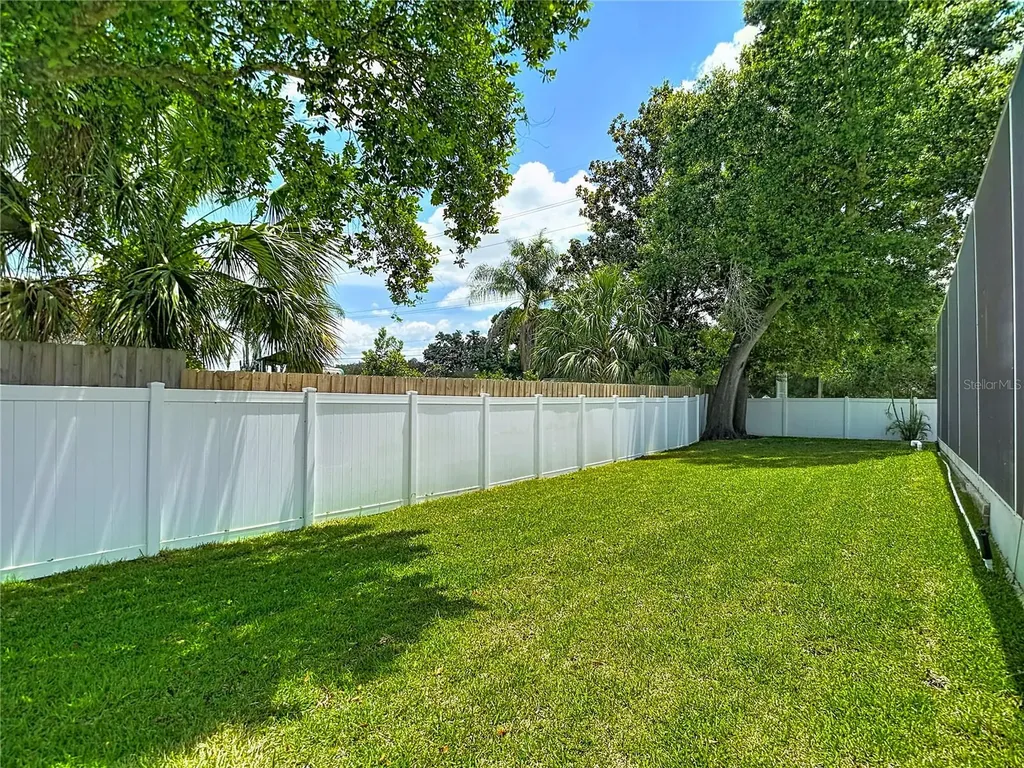 2866 Duncan Tree Circle Valrico FL 33594