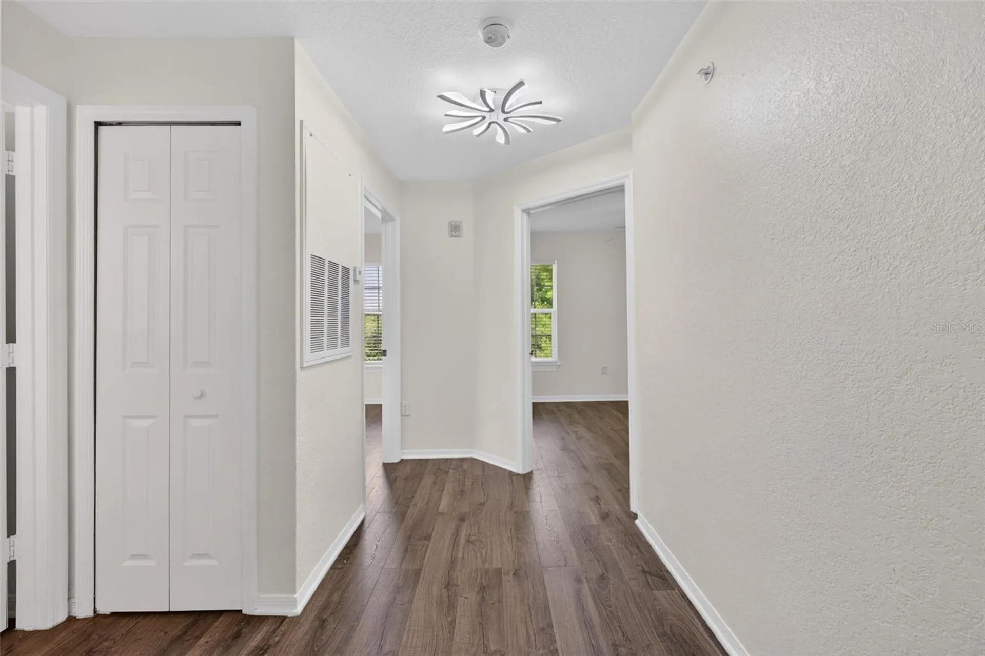 5467 Vineland Road Orlando FL 32811