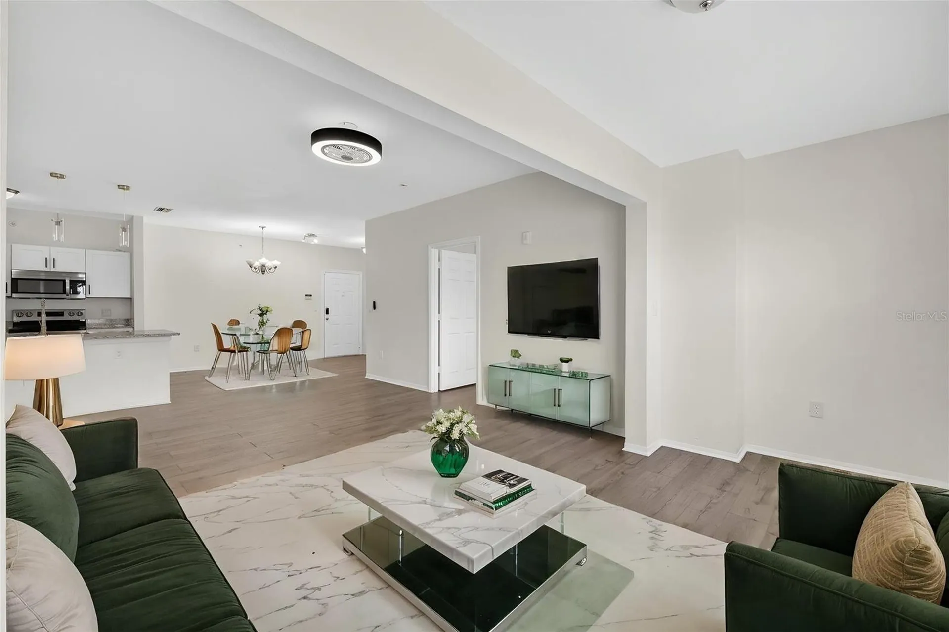 5467 Vineland Road Orlando FL 32811