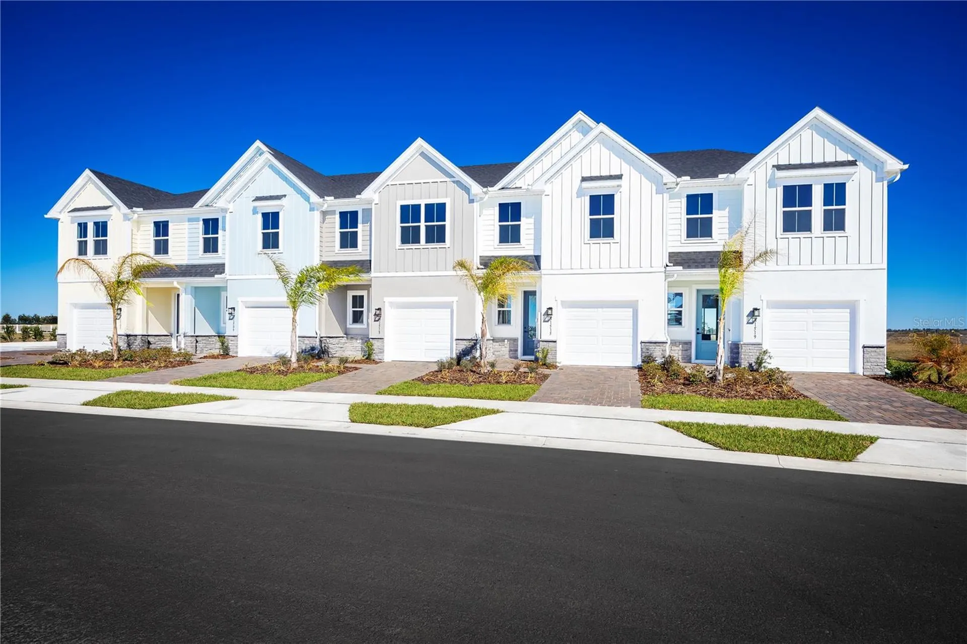 1253 Pineywood Field Drive Davenport FL 33837