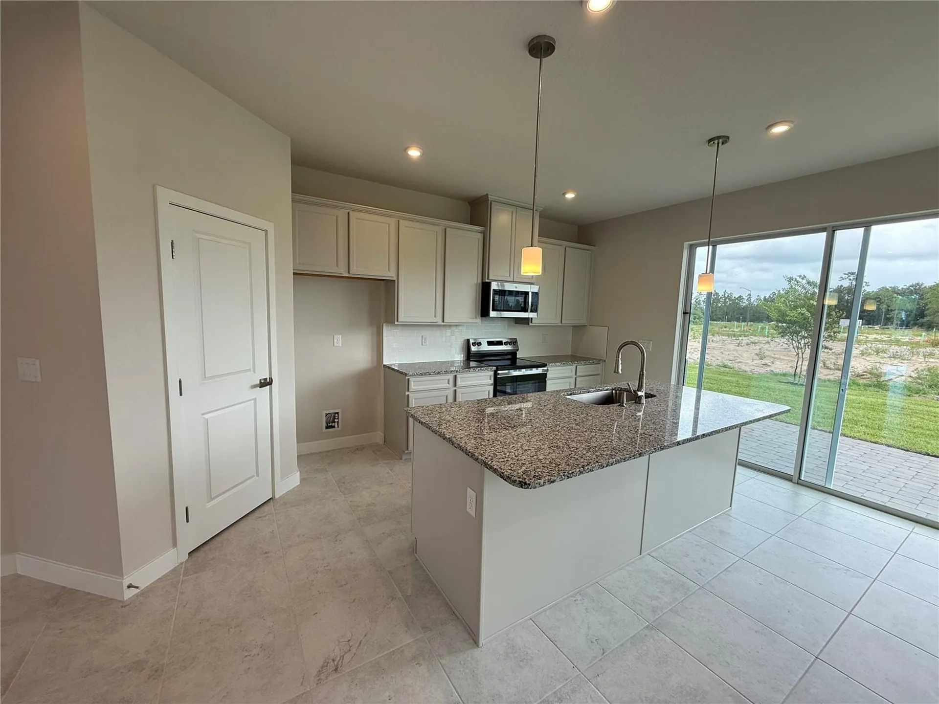 1253 Pineywood Field Drive Davenport FL 33837