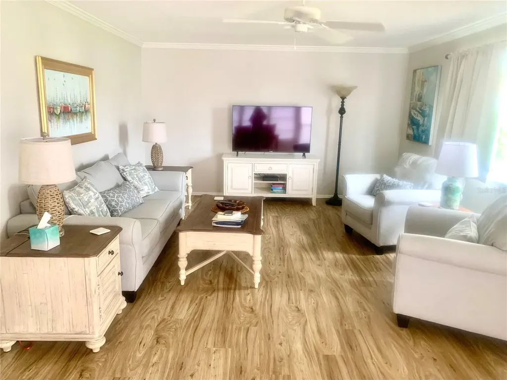 2310 Canalbluff Place Sarasota FL 34231
