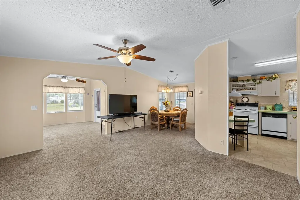 38052 Lawanda Loop Zephyrhills FL 33542