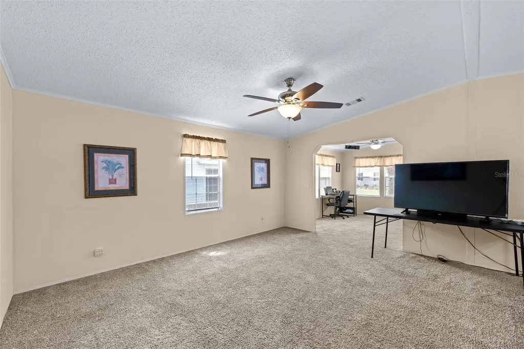 38052 Lawanda Loop Zephyrhills FL 33542