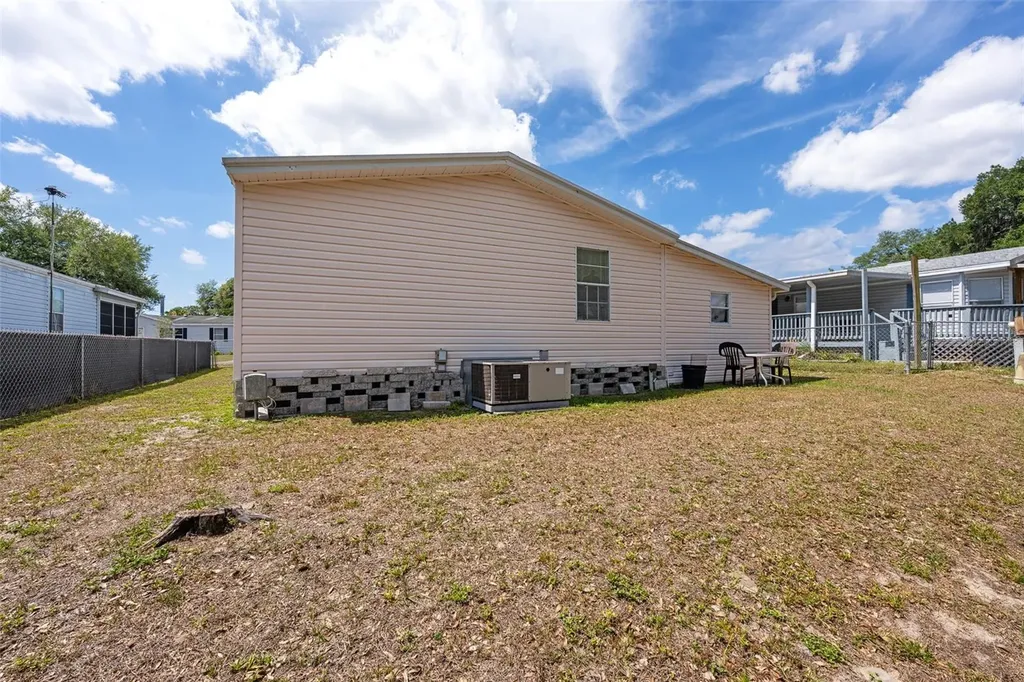 38052 Lawanda Loop Zephyrhills FL 33542