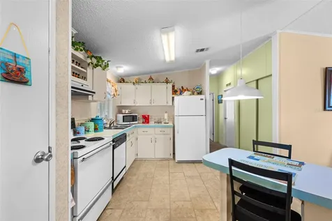 38052 Lawanda Loop Zephyrhills FL 33542