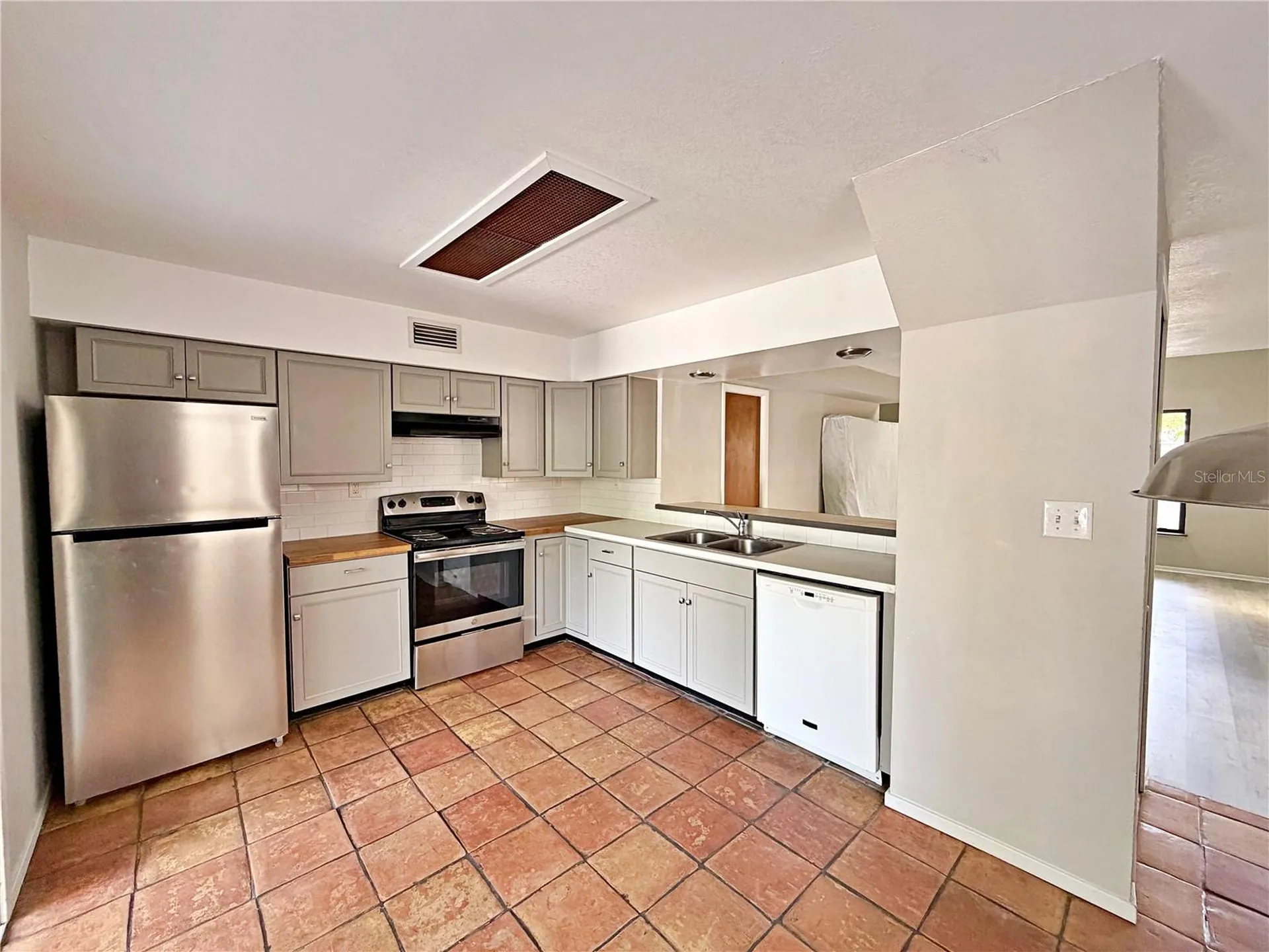 5329 Blue Grass Street Orlando FL 32810