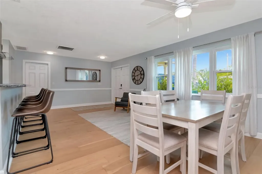 4712 114th Street N St Petersburg FL 33708