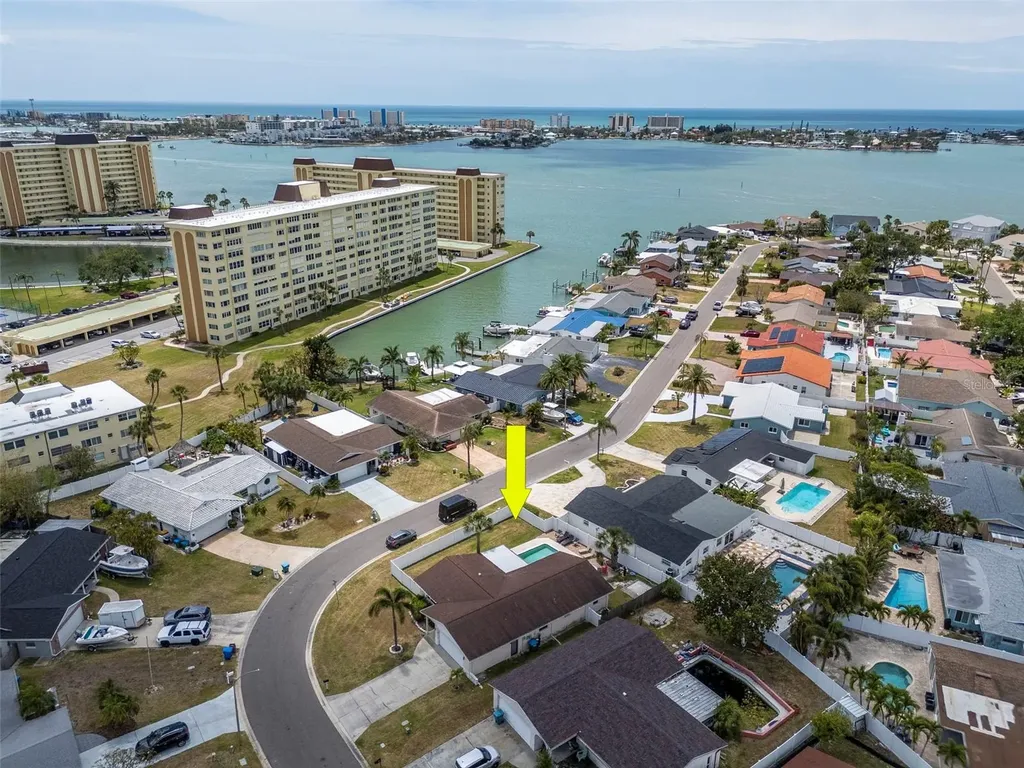 4712 114th Street N St Petersburg FL 33708