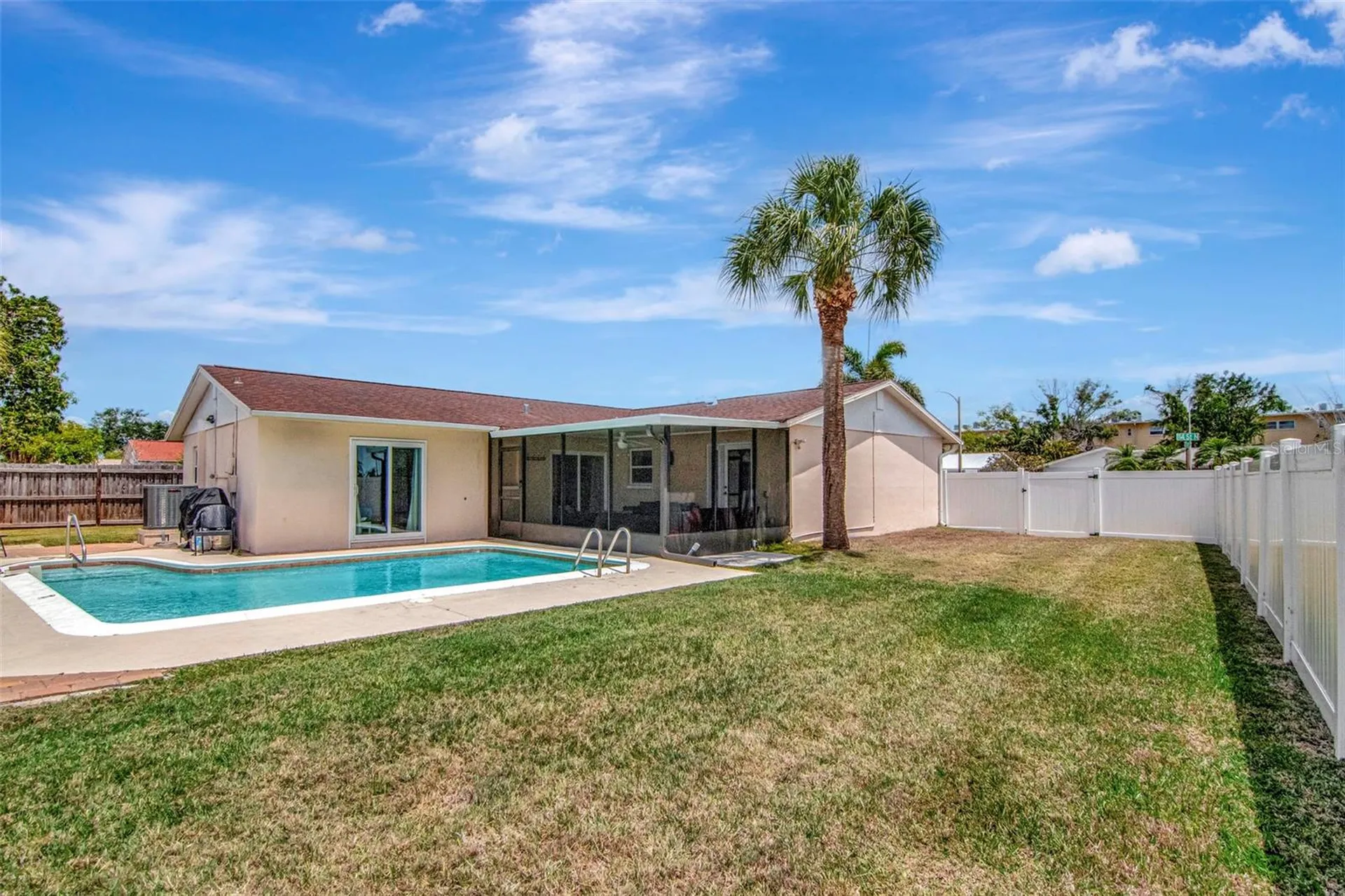 4712 114th Street N St Petersburg FL 33708