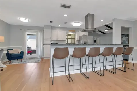 4712 114th Street N St Petersburg FL 33708