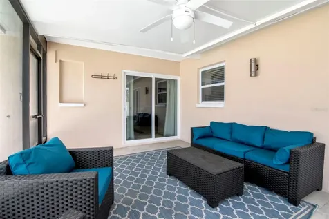 4712 114th Street N St Petersburg FL 33708