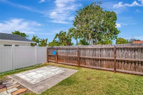 4712 114th Street N St Petersburg FL 33708