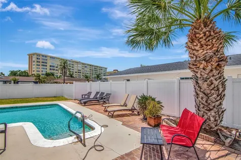 4712 114th Street N St Petersburg FL 33708