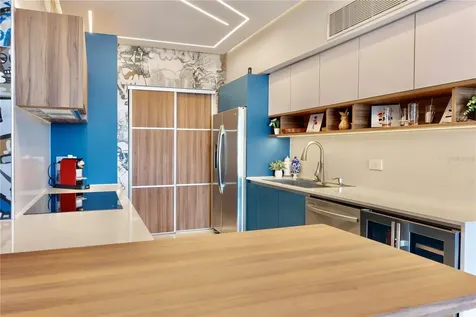 Atlantis Condominium Avenue Constitucion #404 San Juan PR 00901