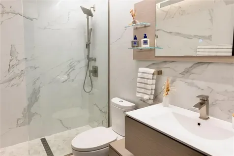 Atlantis Condominium Avenue Constitucion #404 San Juan PR 00901