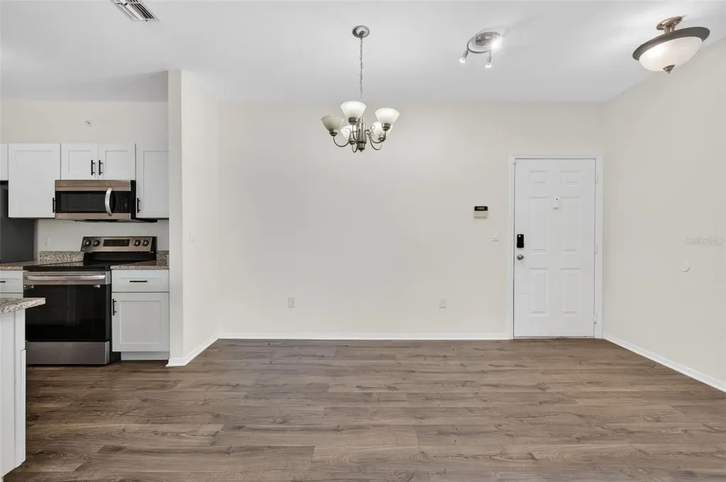 5467 Vineland Road Orlando FL 32811