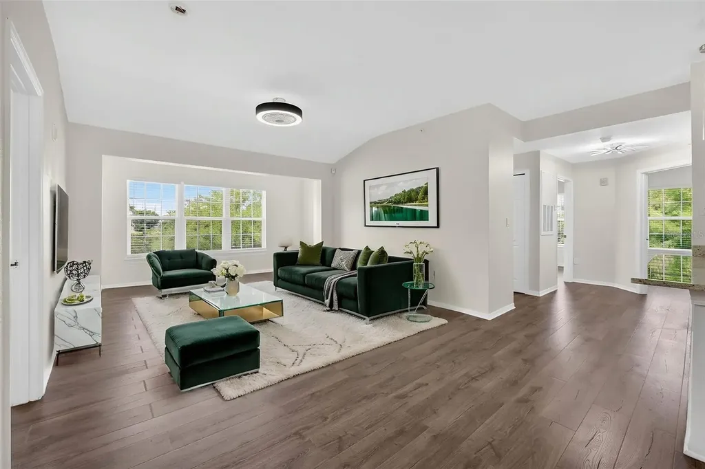 5467 Vineland Road Orlando FL 32811
