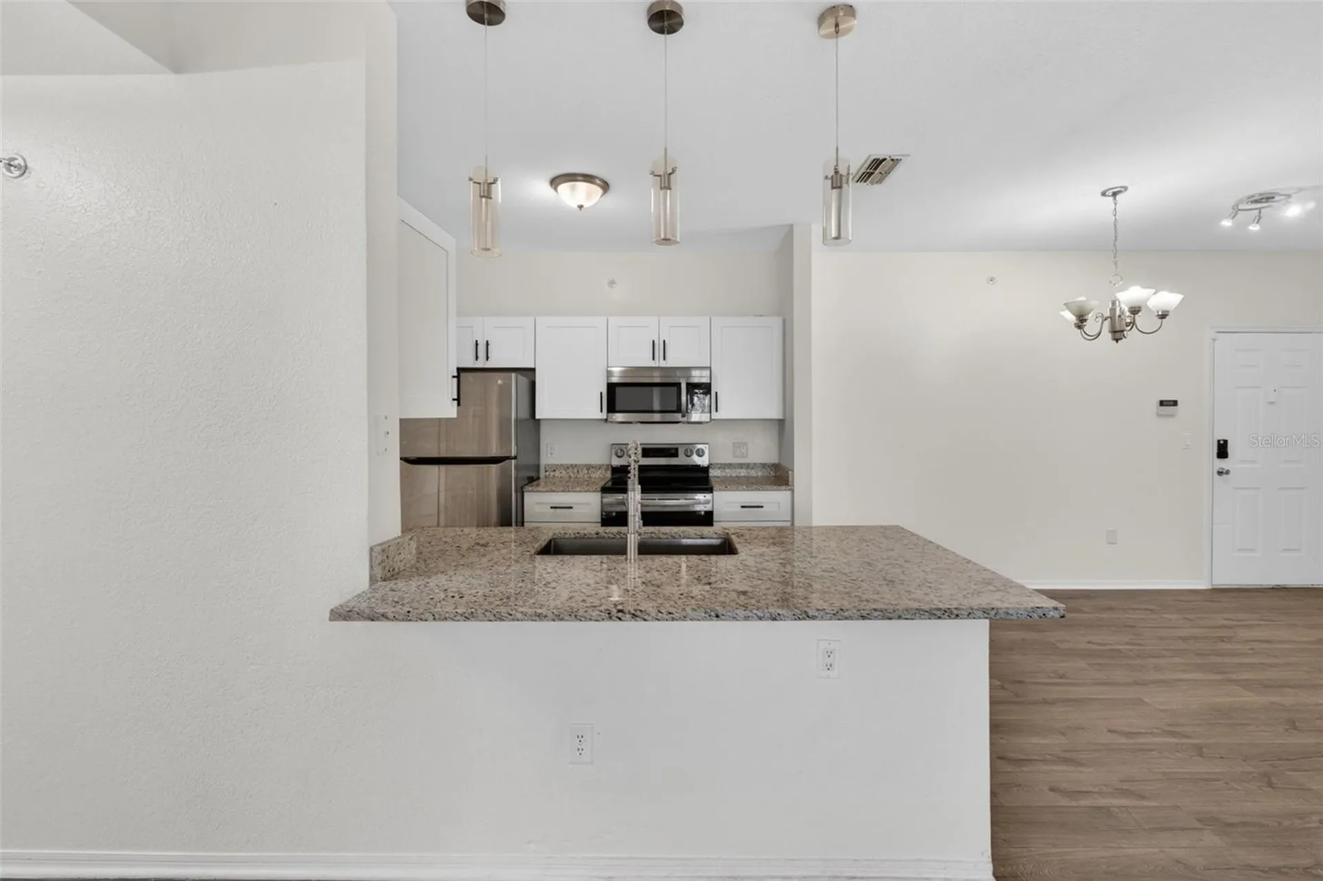 5467 Vineland Road Orlando FL 32811