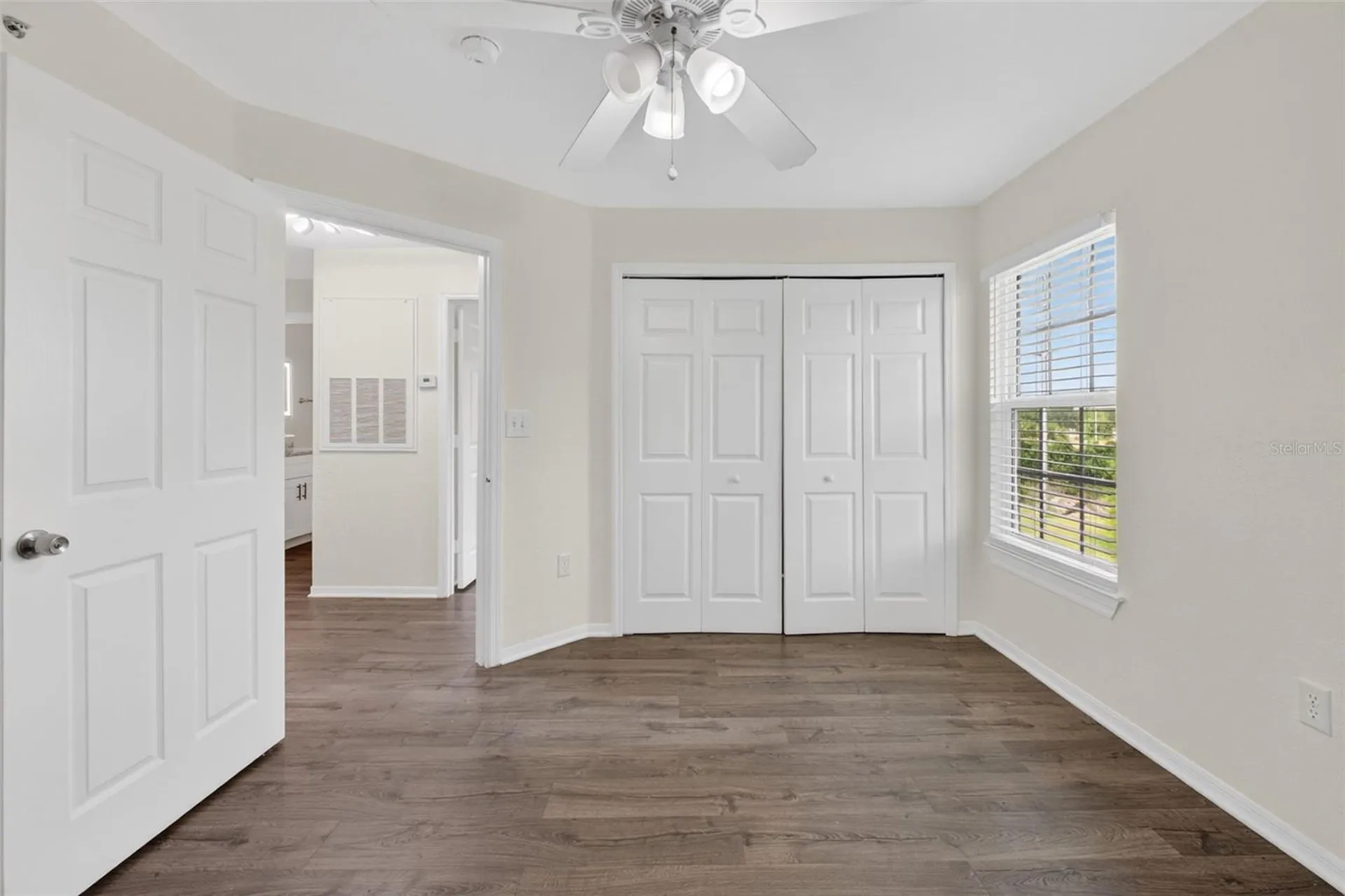 5467 Vineland Road Orlando FL 32811