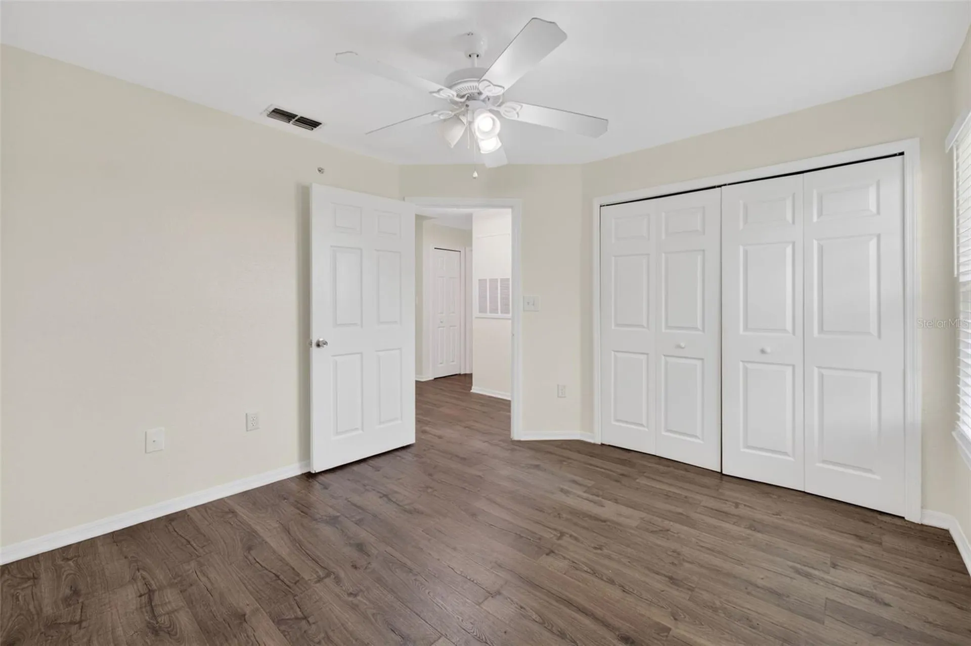 5467 Vineland Road Orlando FL 32811