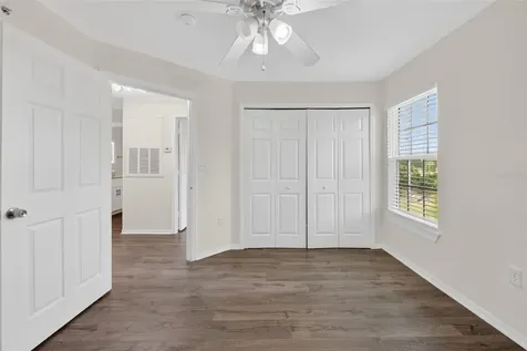 5467 Vineland Road Orlando FL 32811