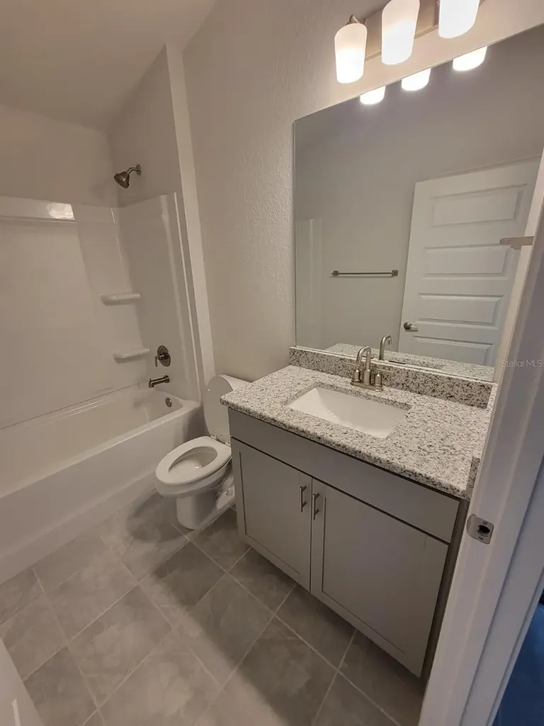 2170 NW 23rd Loop Ocala FL 34475