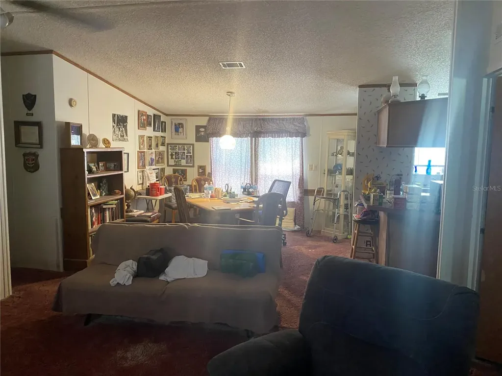 5820 NW 160th Street Reddick FL 32686