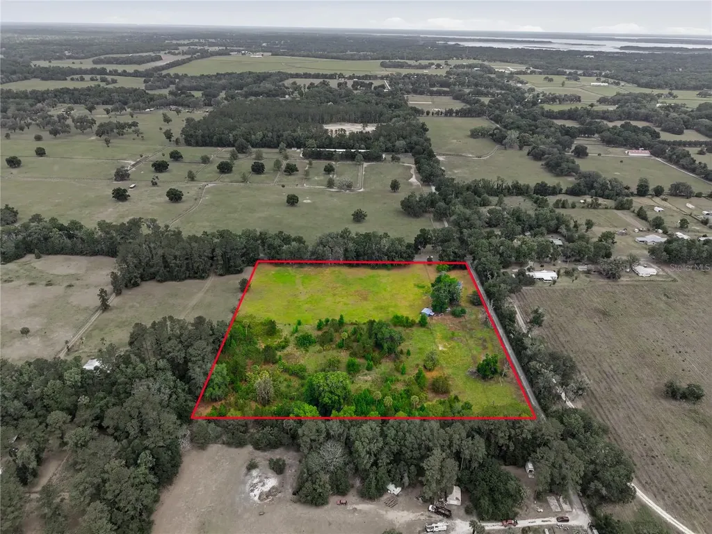 5820 NW 160th Street Reddick FL 32686