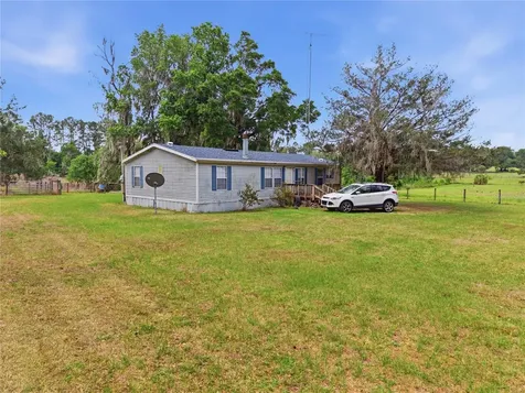 5820 NW 160th Street Reddick FL 32686