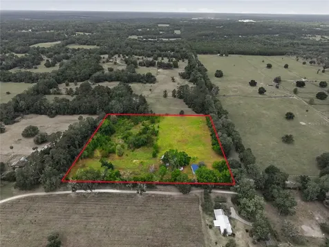 5820 NW 160th Street Reddick FL 32686