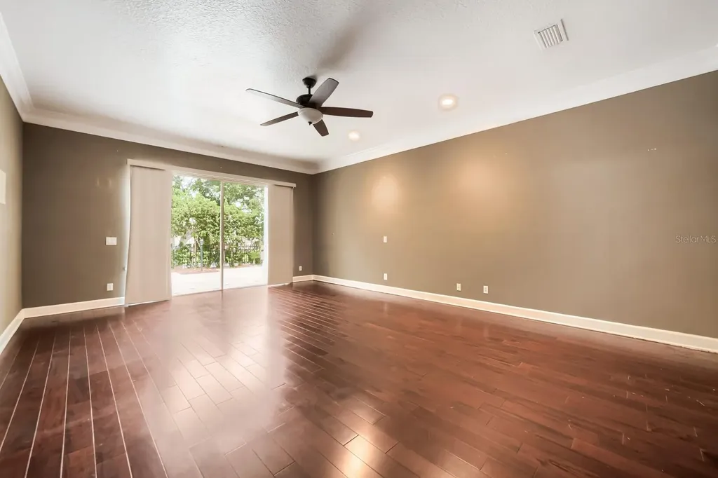 7601 Debeaubien Drive Orlando FL 32835