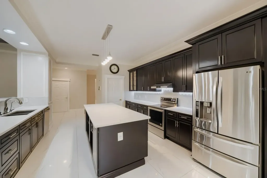 7601 Debeaubien Drive Orlando FL 32835