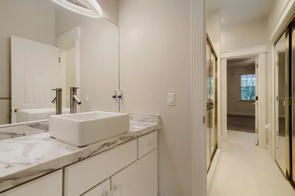 7601 Debeaubien Drive Orlando FL 32835
