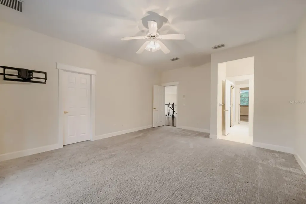 7601 Debeaubien Drive Orlando FL 32835