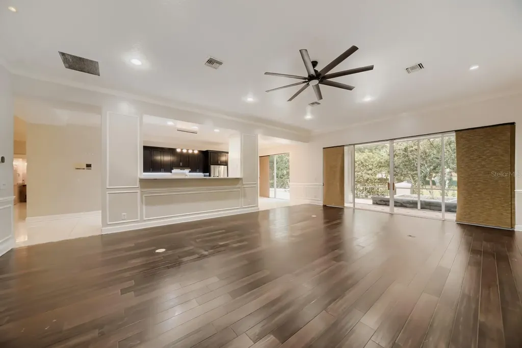 7601 Debeaubien Drive Orlando FL 32835