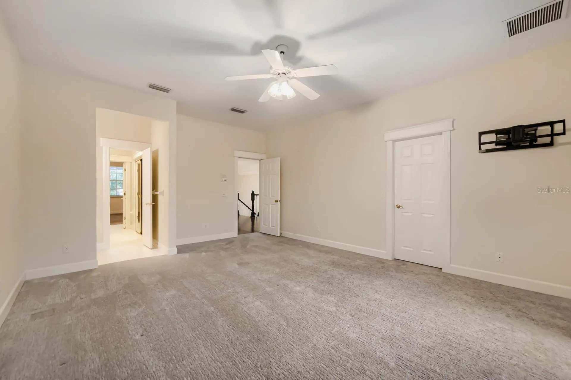 7601 Debeaubien Drive Orlando FL 32835