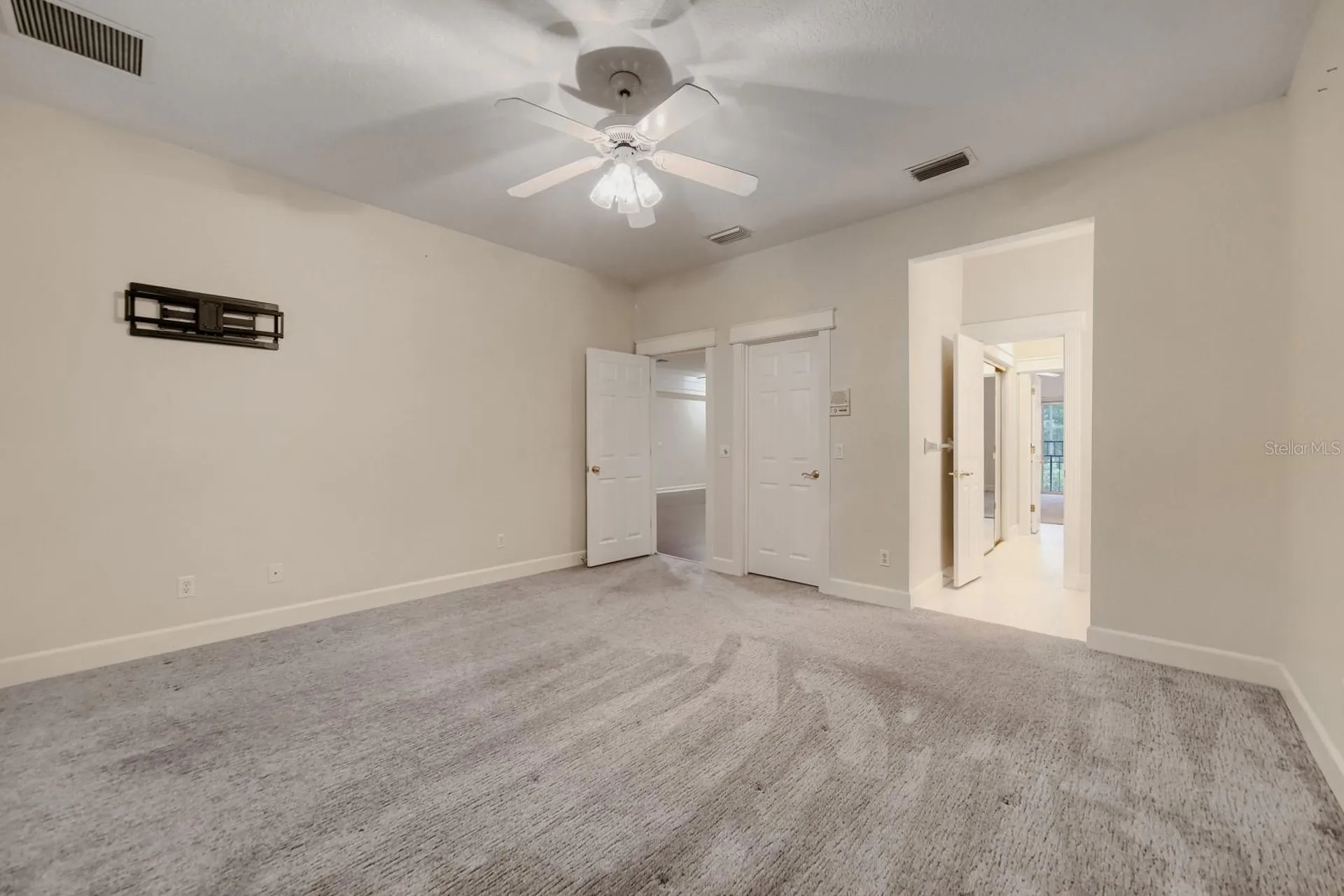 7601 Debeaubien Drive Orlando FL 32835
