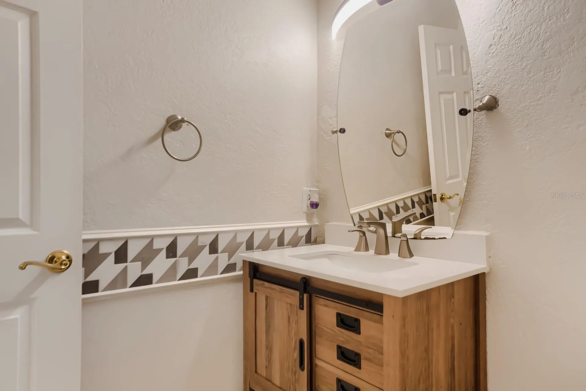 7601 Debeaubien Drive Orlando FL 32835