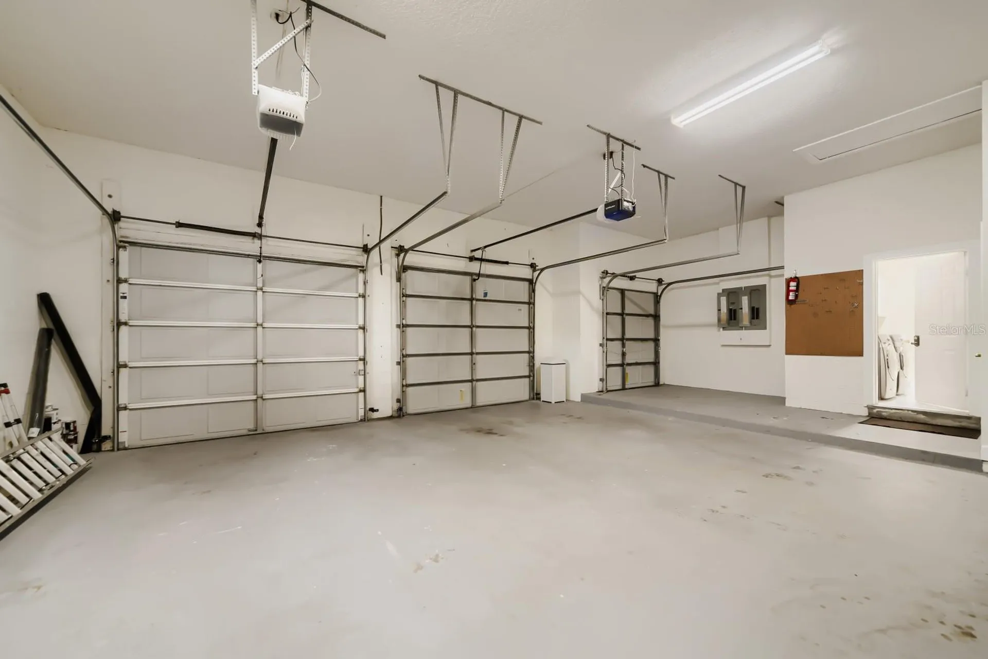 7601 Debeaubien Drive Orlando FL 32835