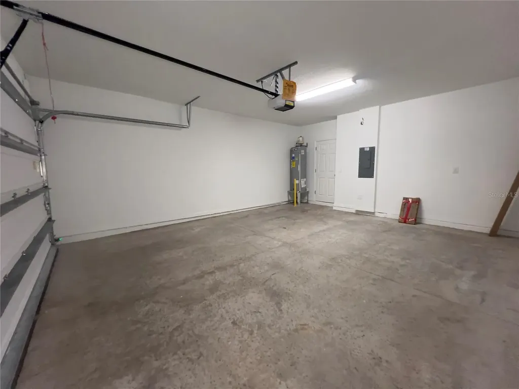 490 Thompson Village Avenue Apopka FL 32703